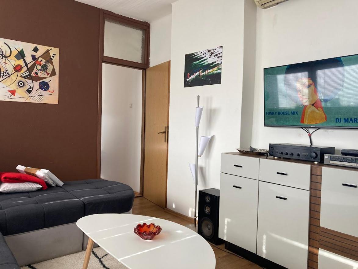 Penthouse Stan 80M2, Terasa 36M2, Garaza... Centar Banja Luke - Gradski Park Banja Luka Exterior foto